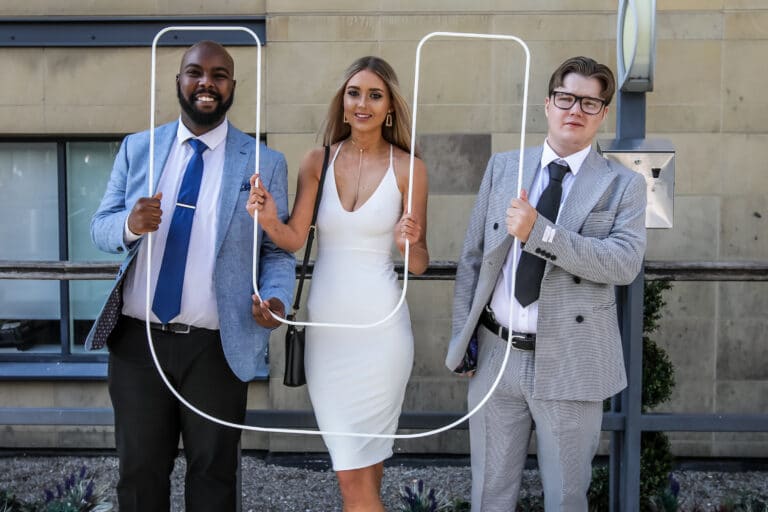 Dress to Impress Ultra White Collar Boxing